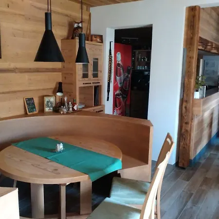 Pri Zalogarju 3* Zelezniki