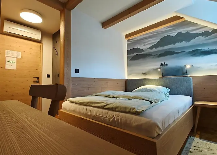 Pri Zalogarju Gasthuis Zelezniki